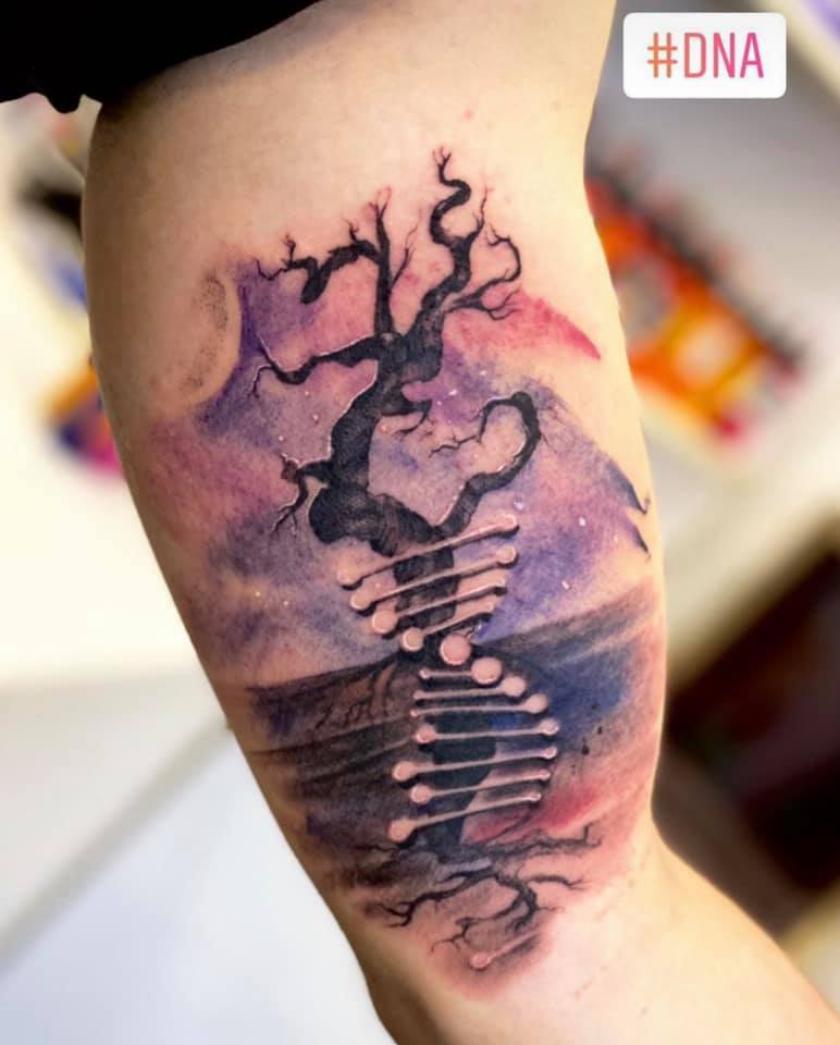 Tattoo Baum des Lebens DNA